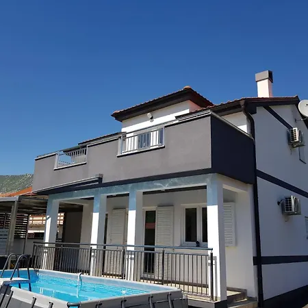 Σπίτι διακοπών House Beba *